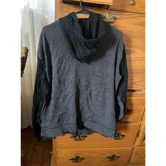 XL Armani Exchange full zip hoodie - Picture 2 of 3